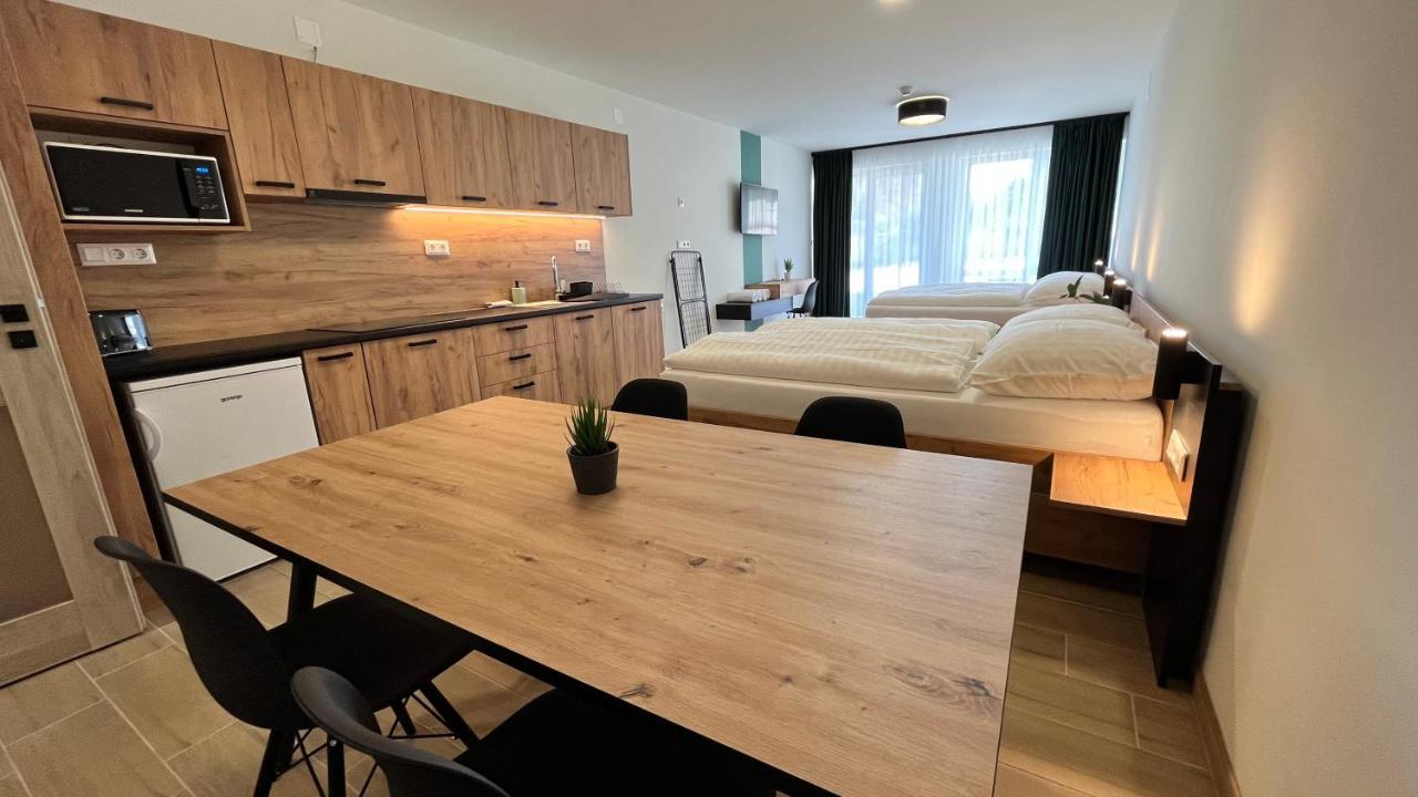 Rezidex Apartmanhaz Segedín Exteriér fotografie