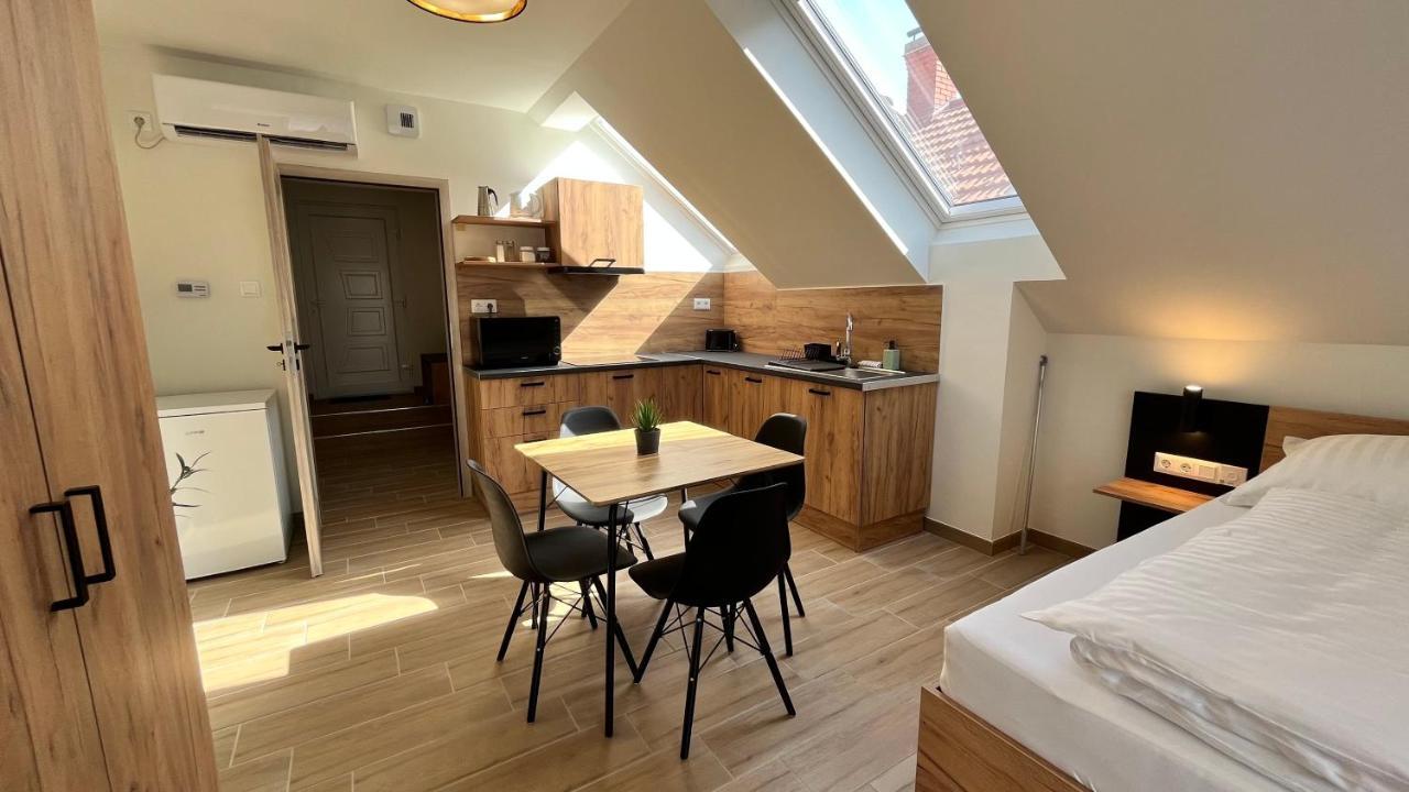 Rezidex Apartmanhaz Segedín Exteriér fotografie